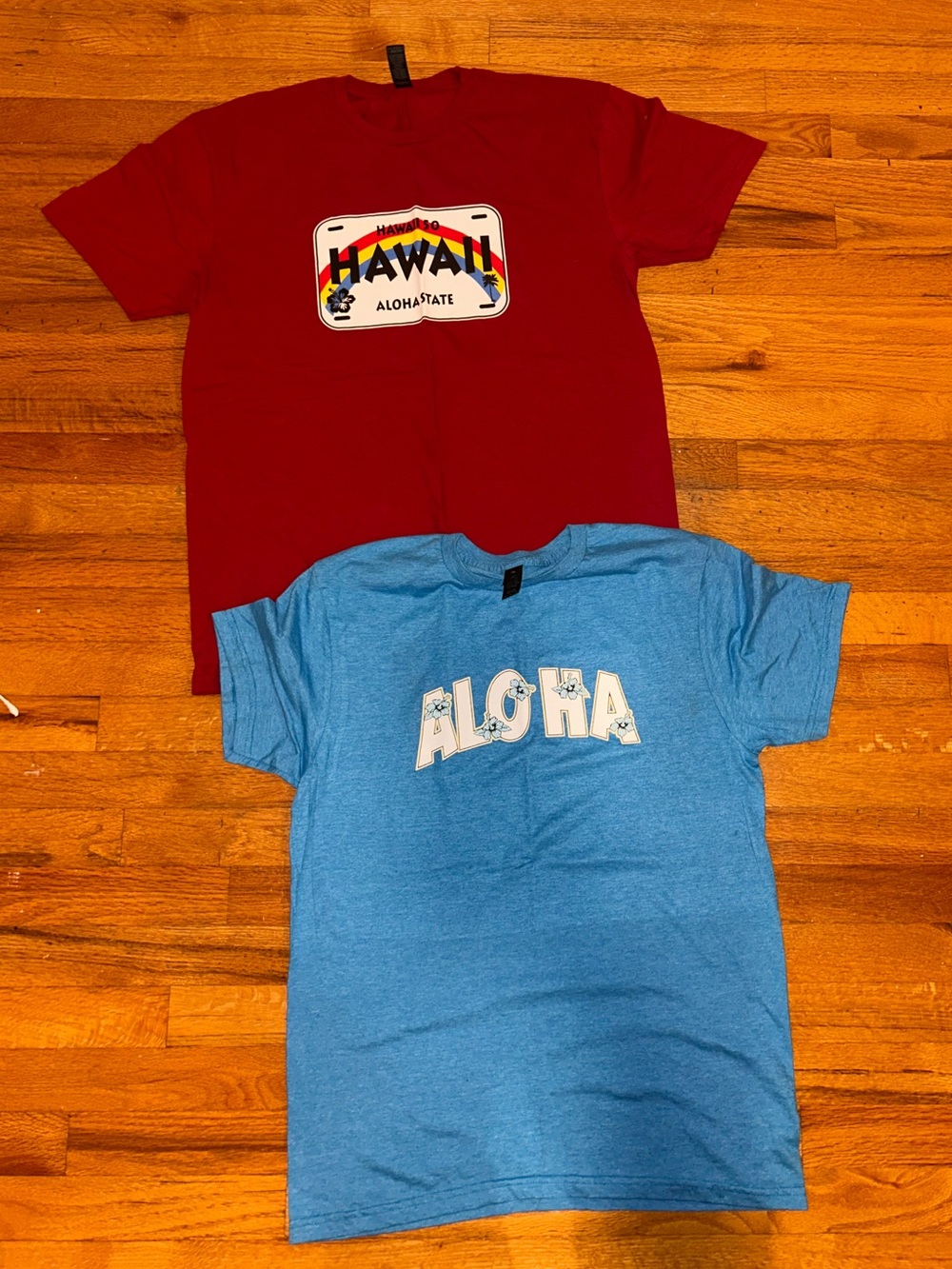 Bundle of two Hawaii shirts